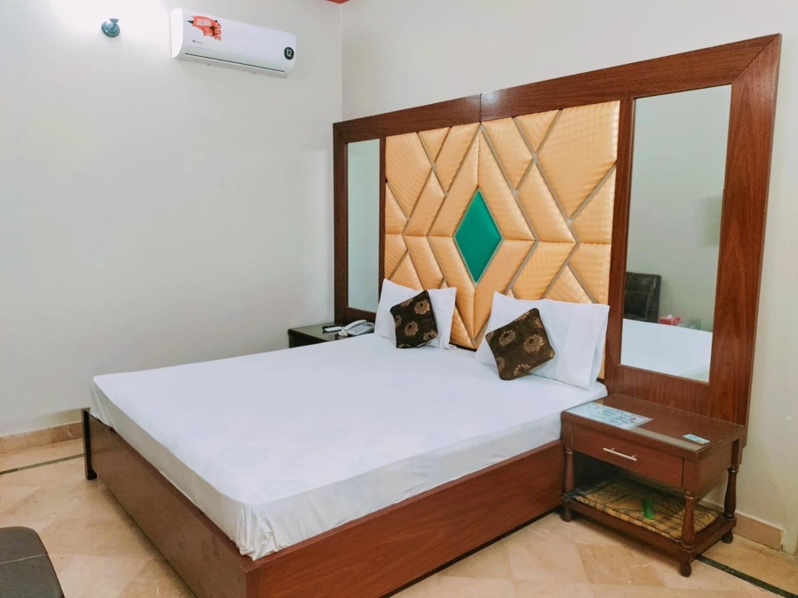 Subhan Palace Guest House Karachi Extérieur photo